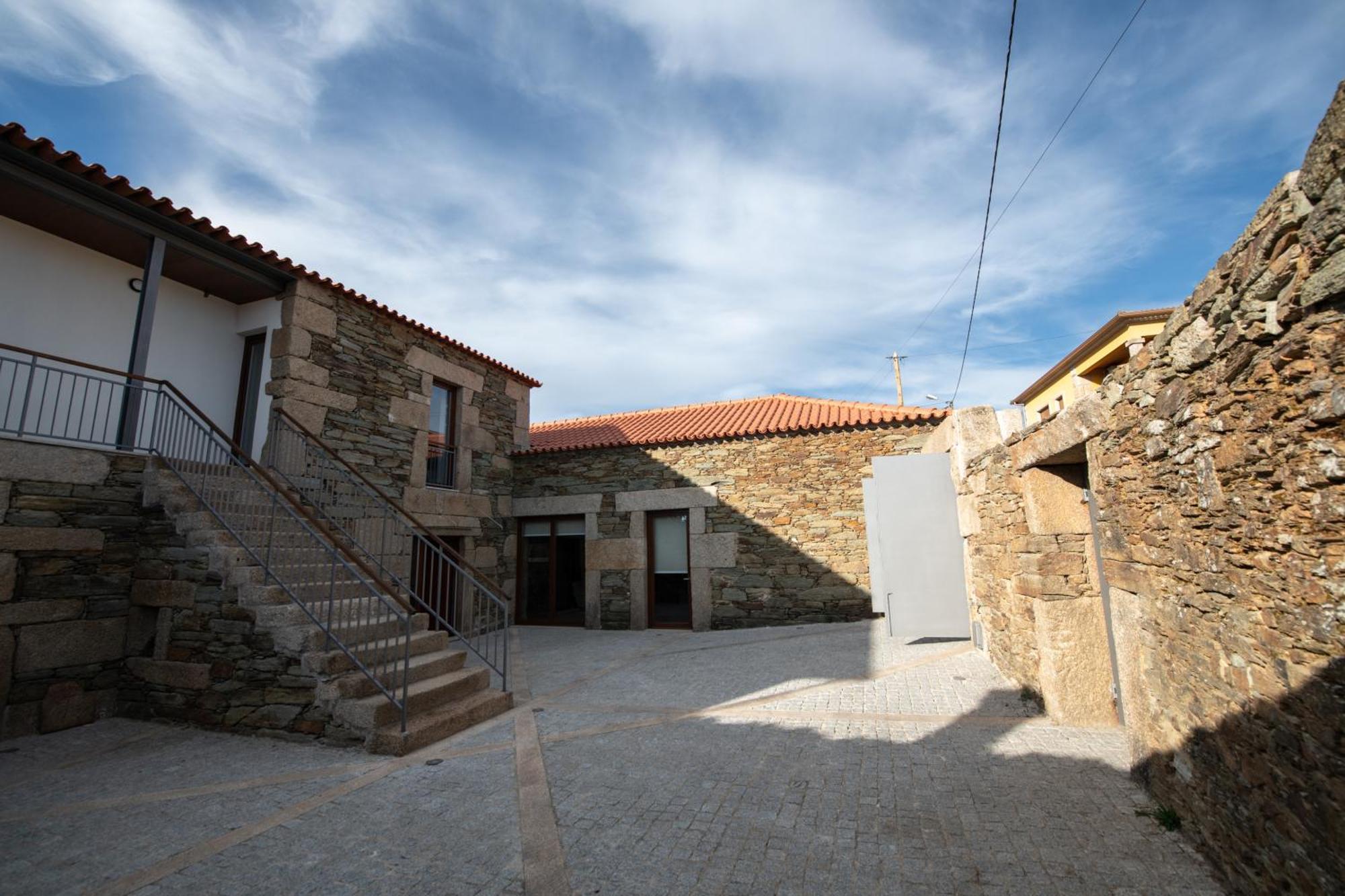 Casa De Tras-o-muro * Vila Real